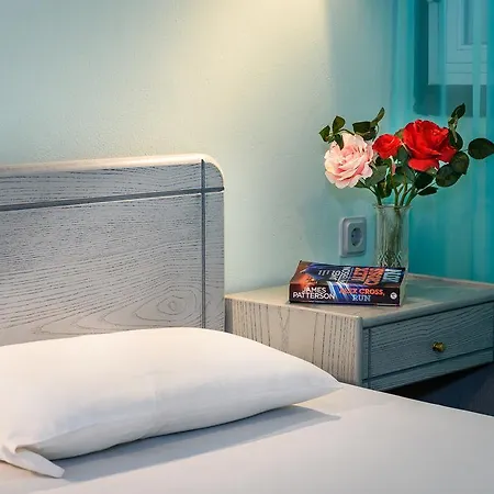 Aparthotel Louladakis